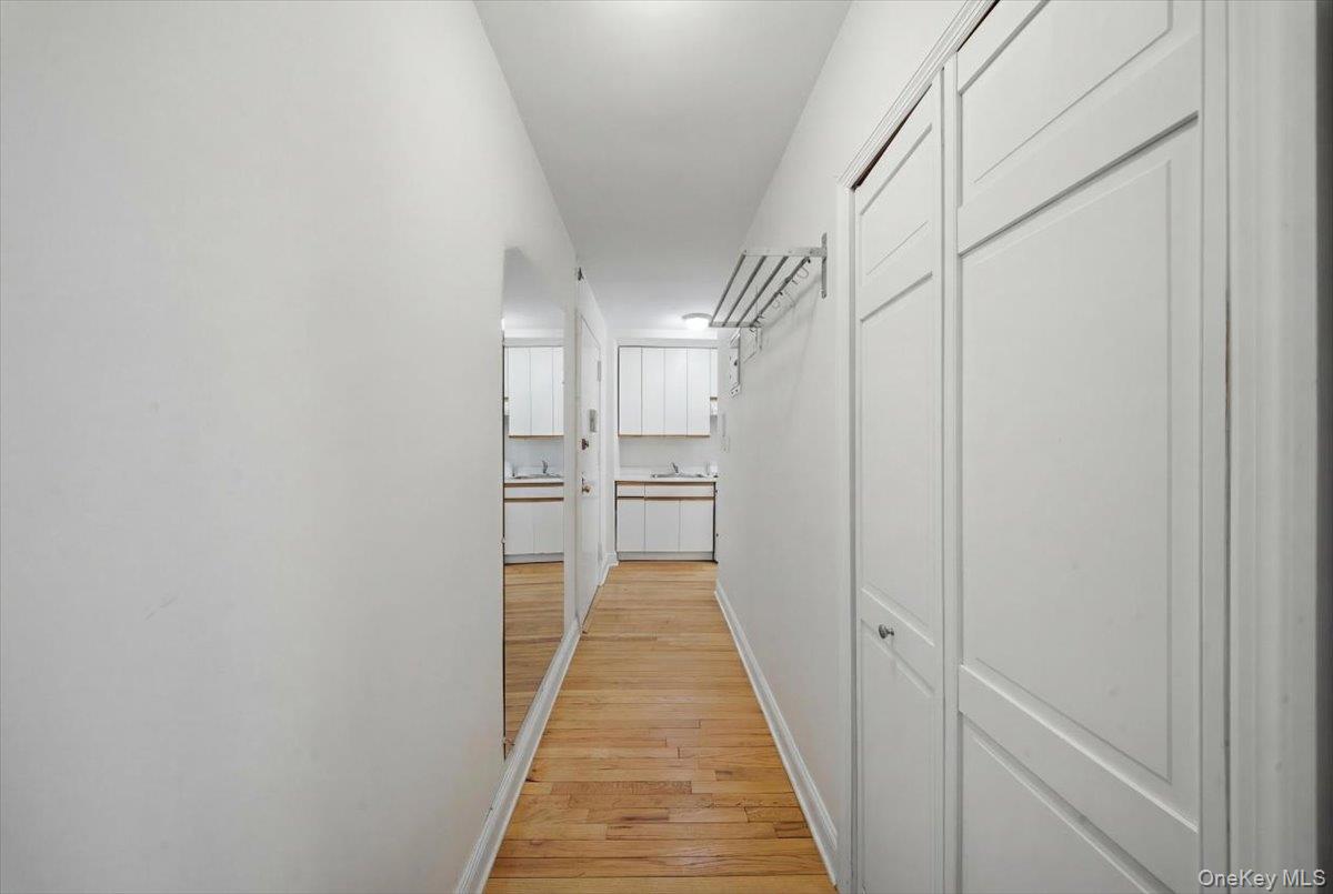 6692 Selfridge Street 4f Property Photo 5