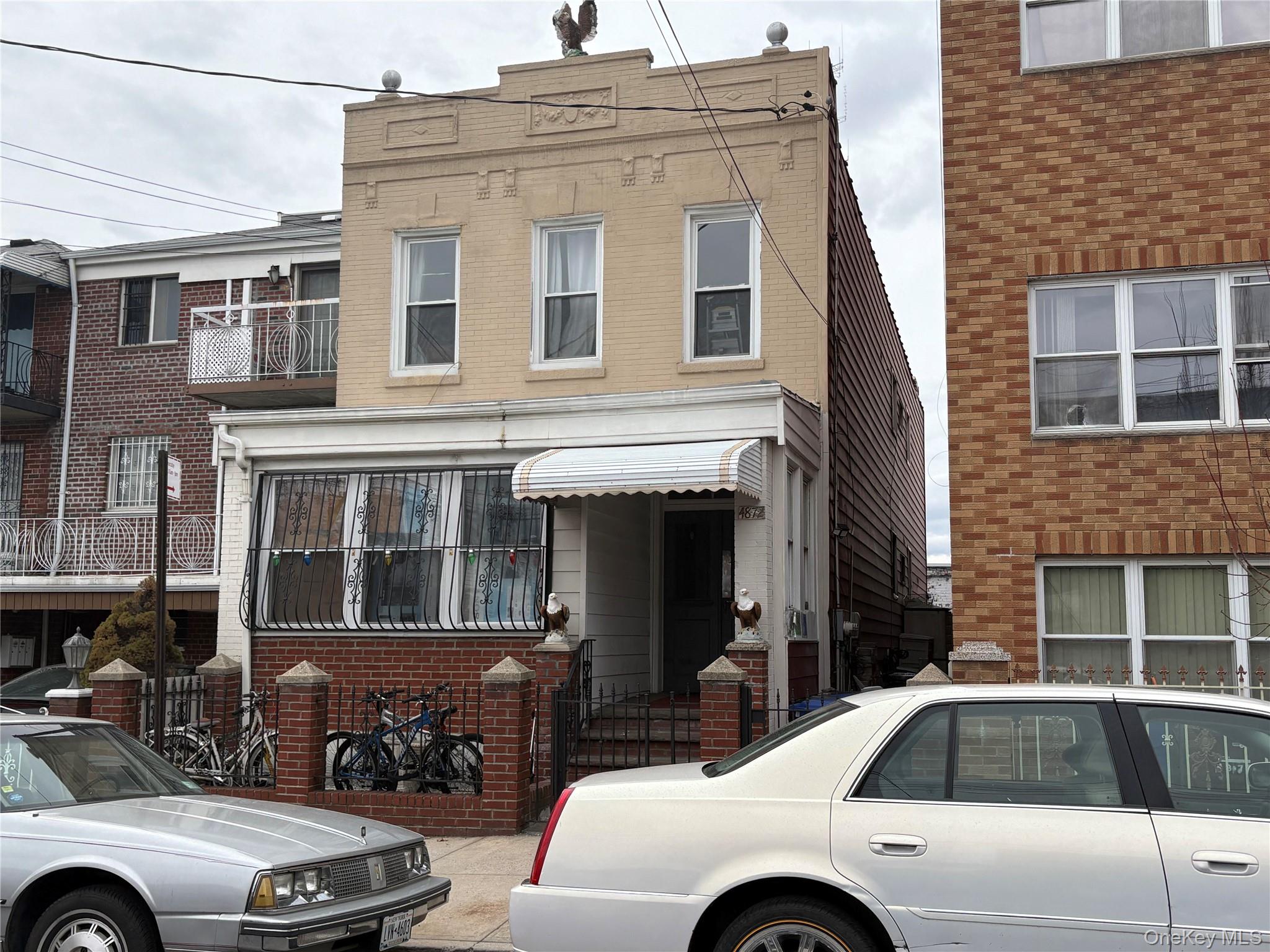 48-72 37th Street Property Photo 2