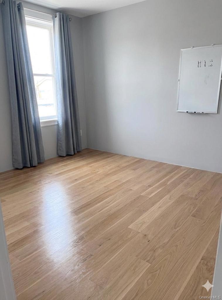 48-72 37th Street Property Photo 17