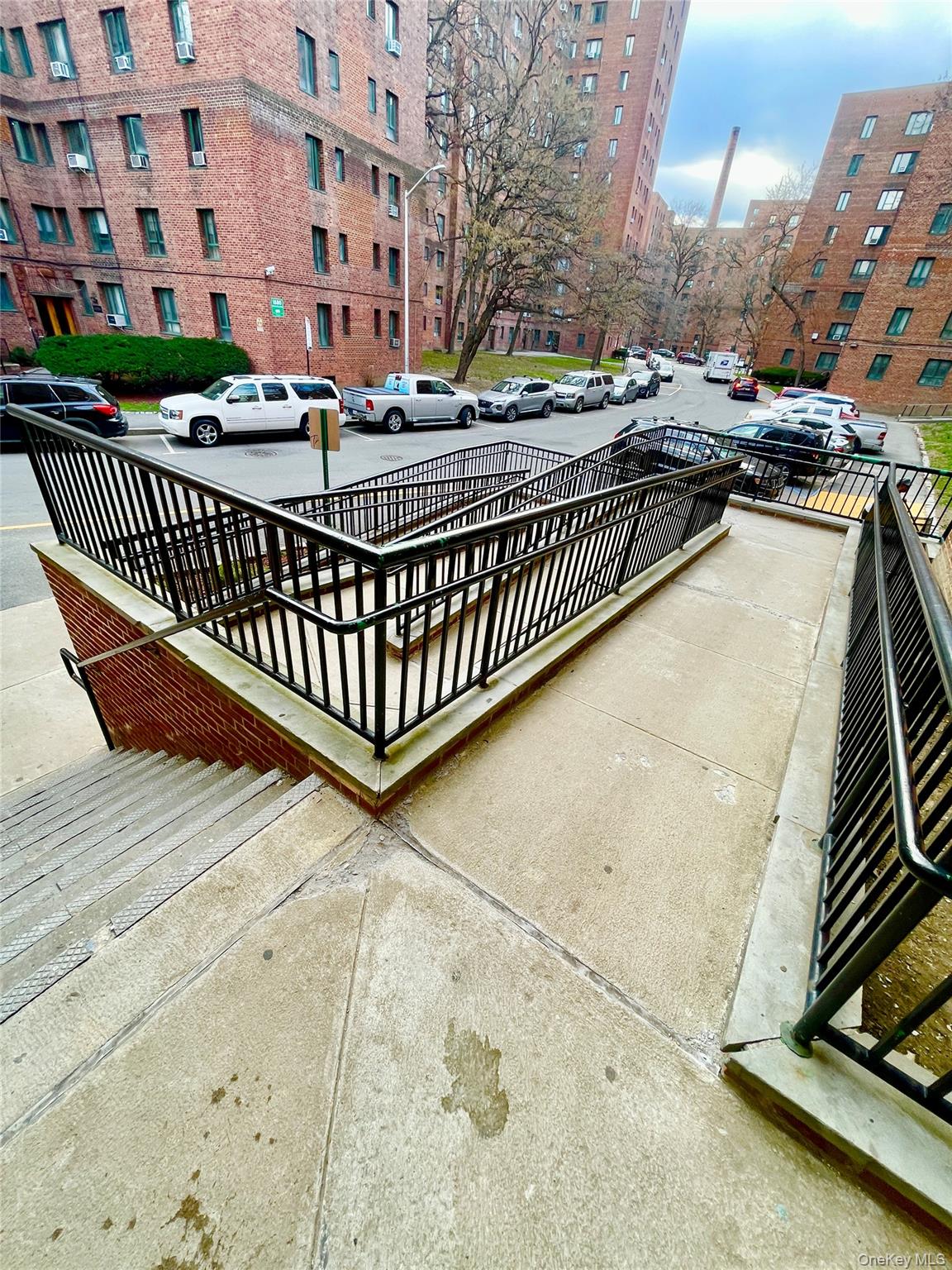 1594 Metropolitan Avenue Td Property Photo 3
