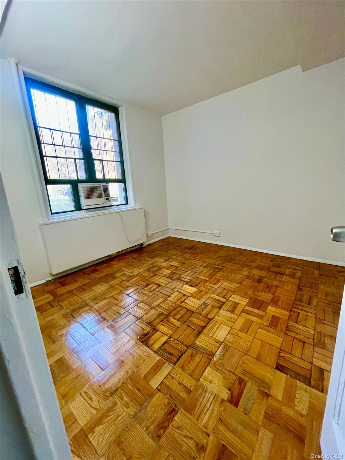 1594 Metropolitan Avenue Td Property Photo 21