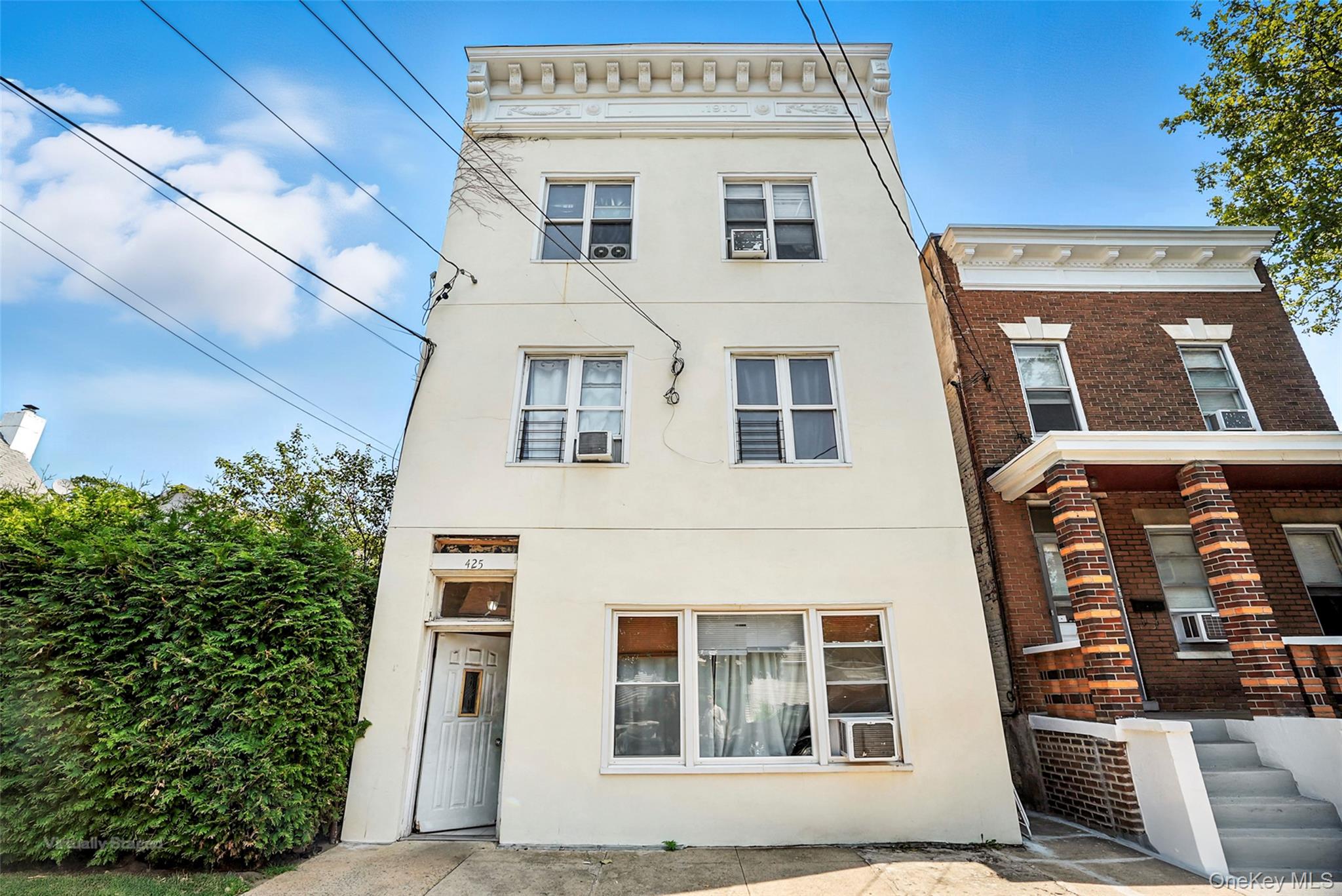 425 N Terrace Avenue