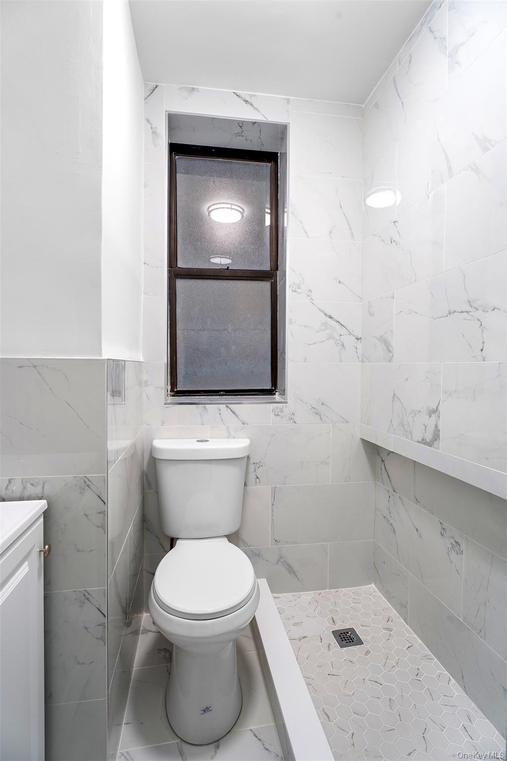 246 E 51st Street 8 Property Photo 7