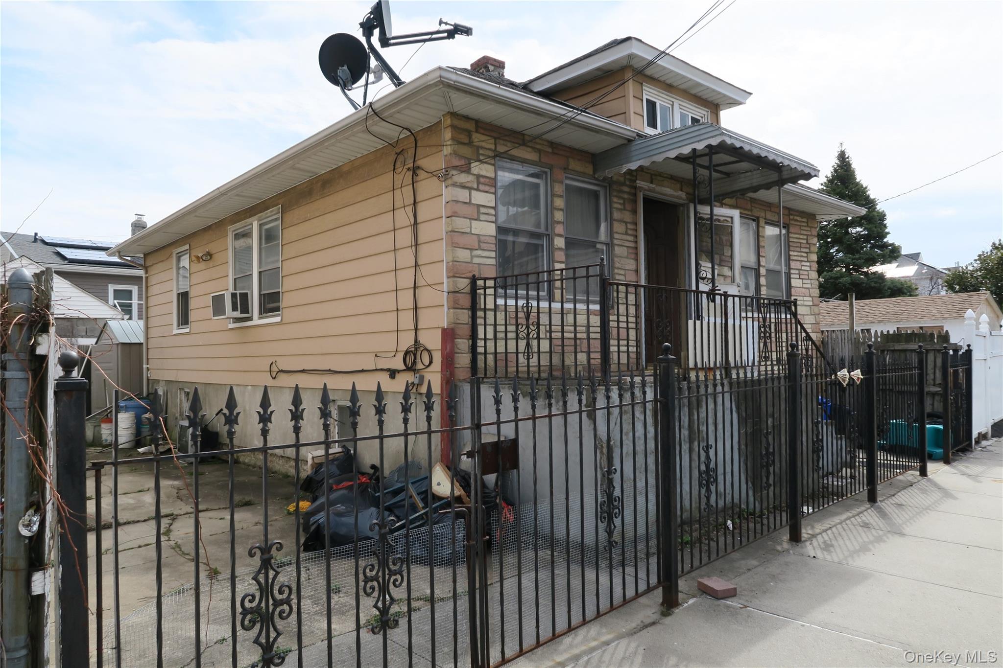 1382 Mcbride Street Property Photo 2