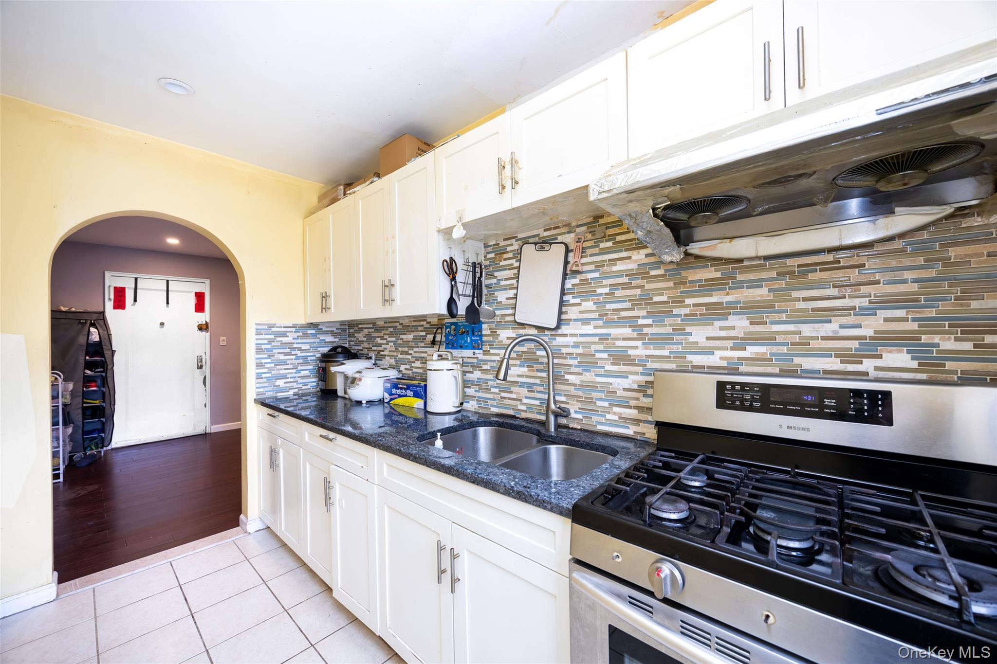69-12 140th Street 2c Property Photo 4