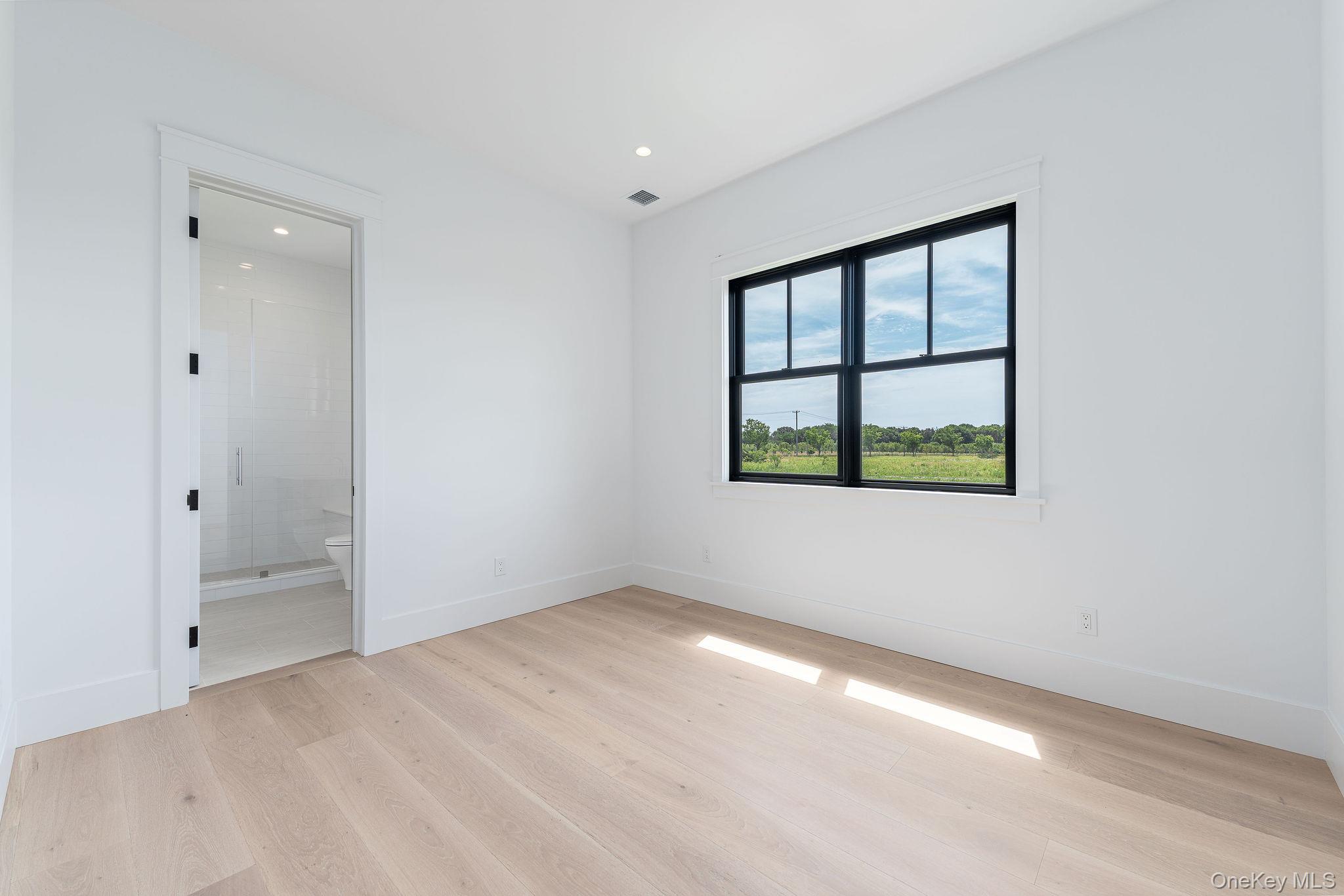 25 Club Drive Property Photo 27