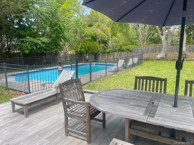 35 Maple Street Property Photo 5