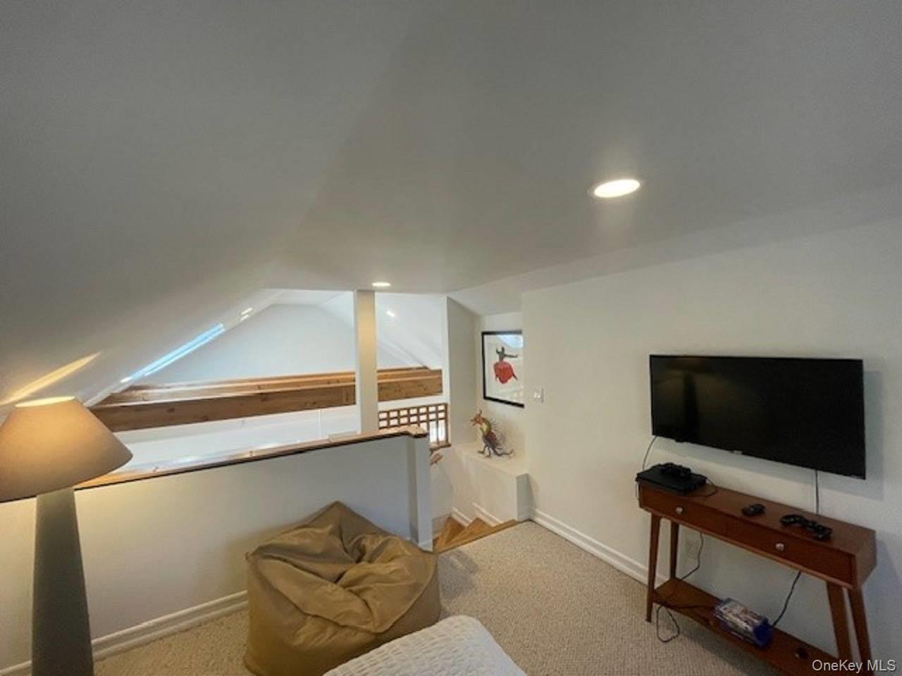 35 Maple Street Property Photo 19