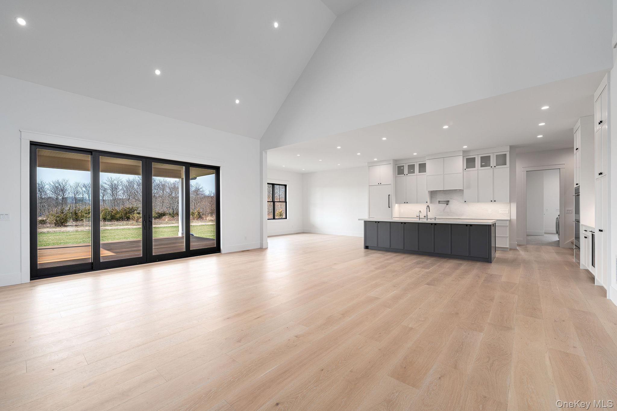 45 Club Drive Property Photo 11