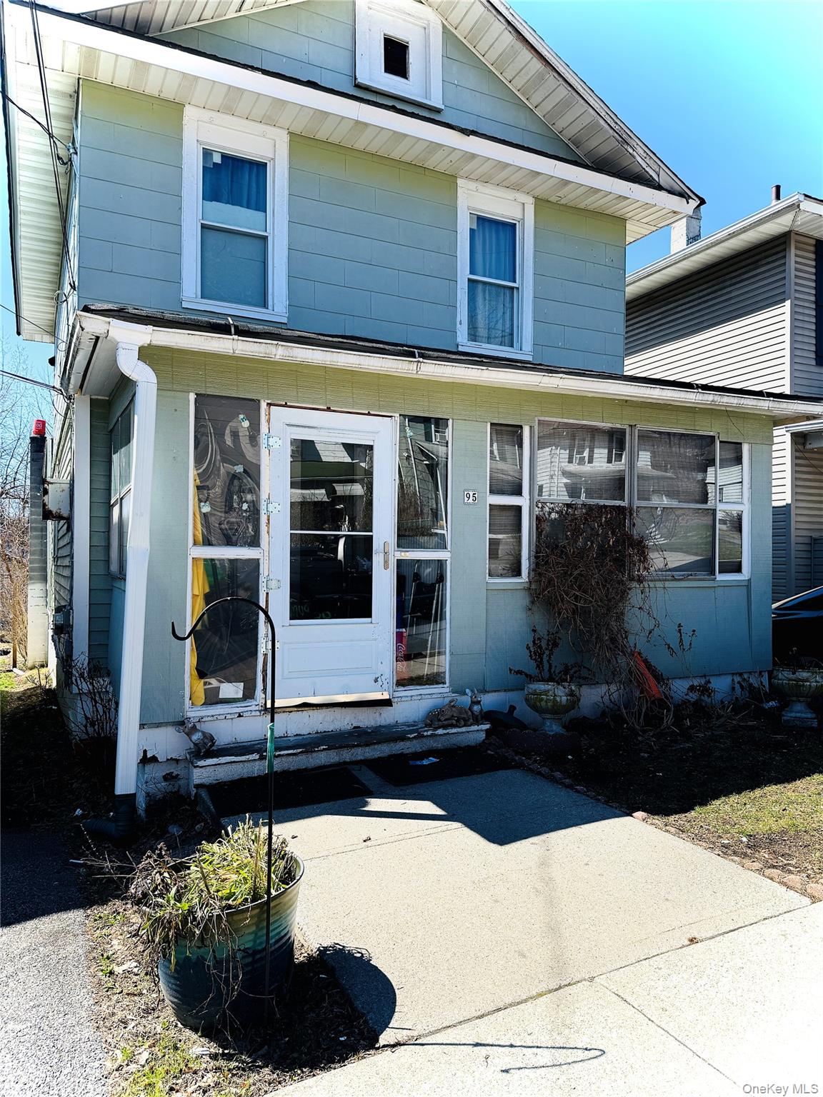 95 Dupont Avenue Property Photo 1