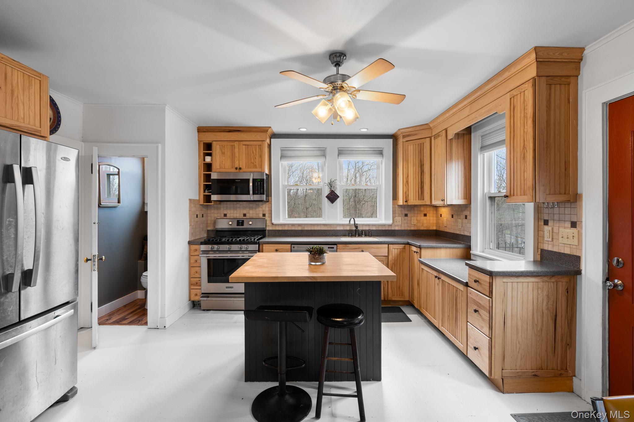 4721 State Route 9g Property Photo 4