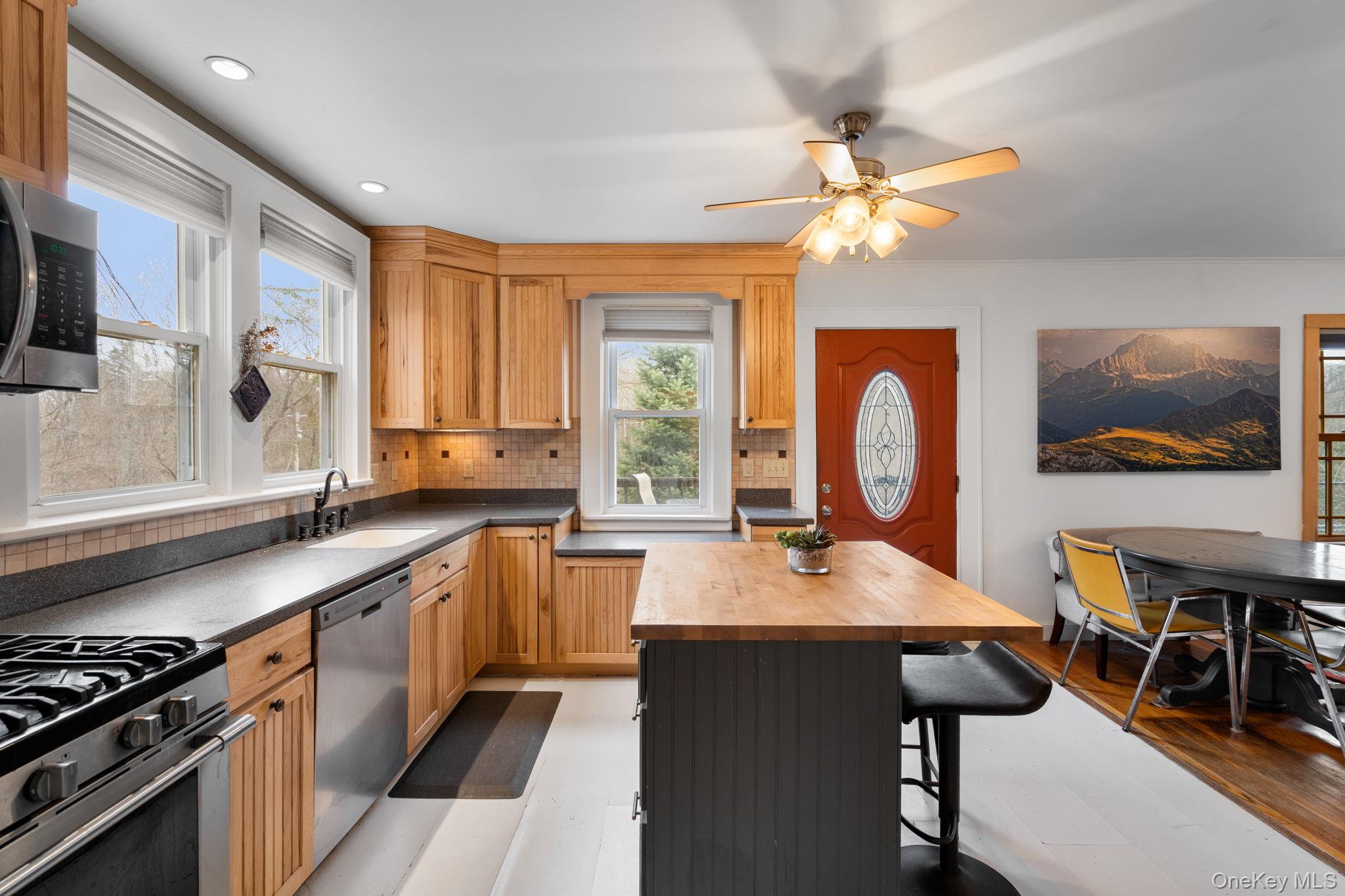 4721 State Route 9g Property Photo 6