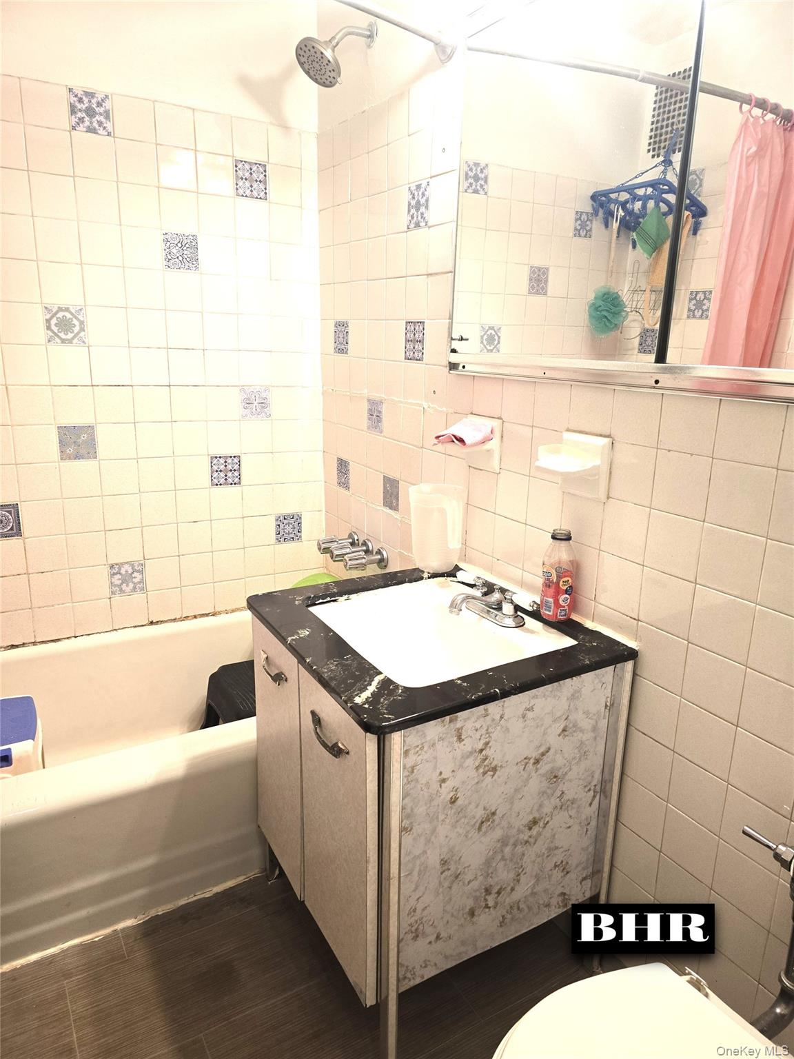 3080 Voorhies Avenue 6f Property Photo 7