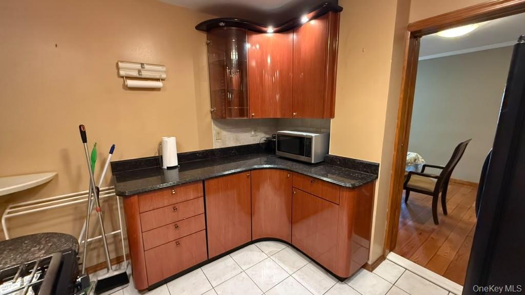 9710 62nd Drive 5e Property Photo 4
