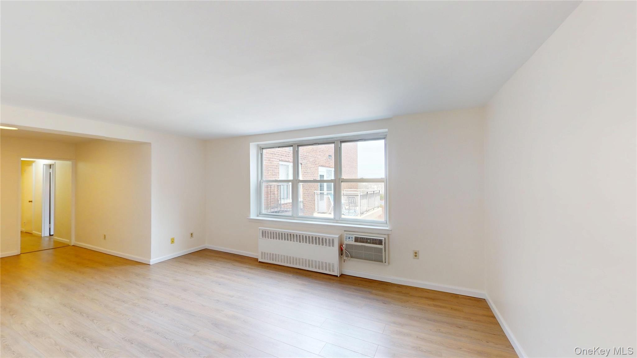 30 S Cole Avenue 6l Property Photo 4