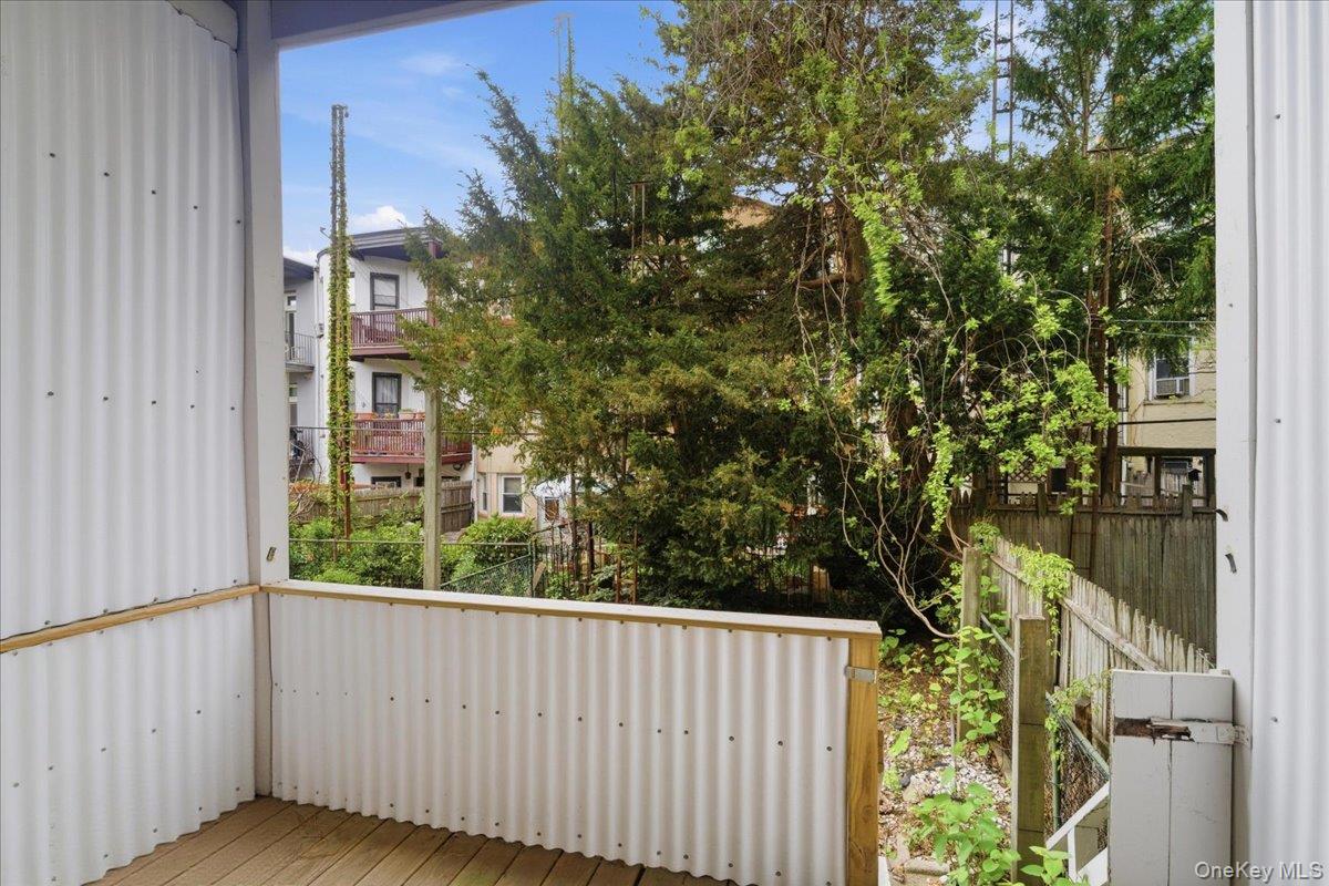 6063 Catalpa Avenue Property Photo 12