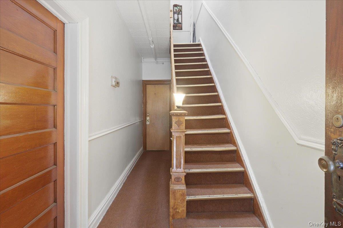 6063 Catalpa Avenue Property Photo 13