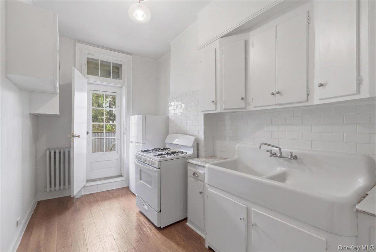 6063 Catalpa Avenue Property Photo 16