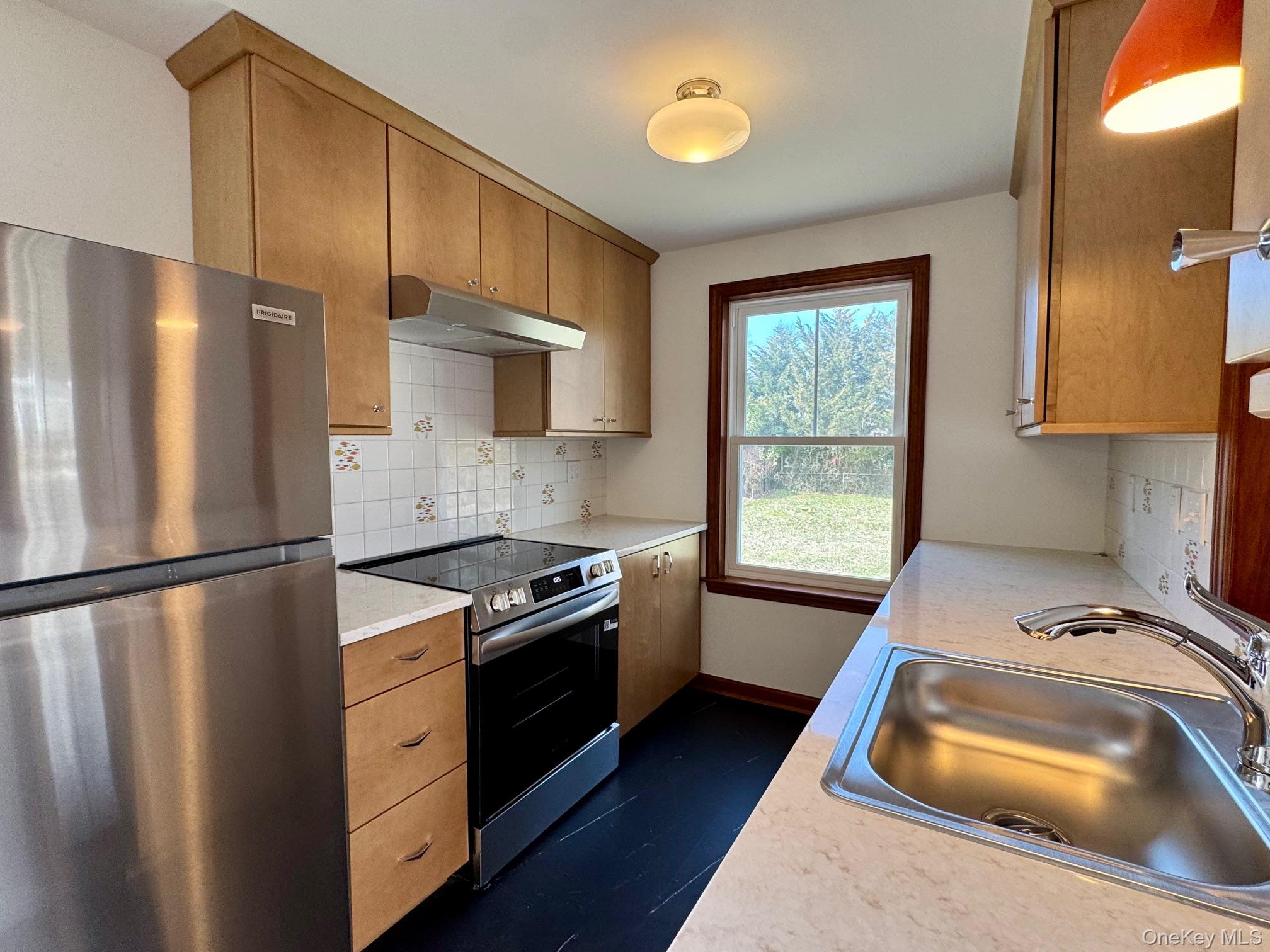 34 Union Avenue Property Photo 4