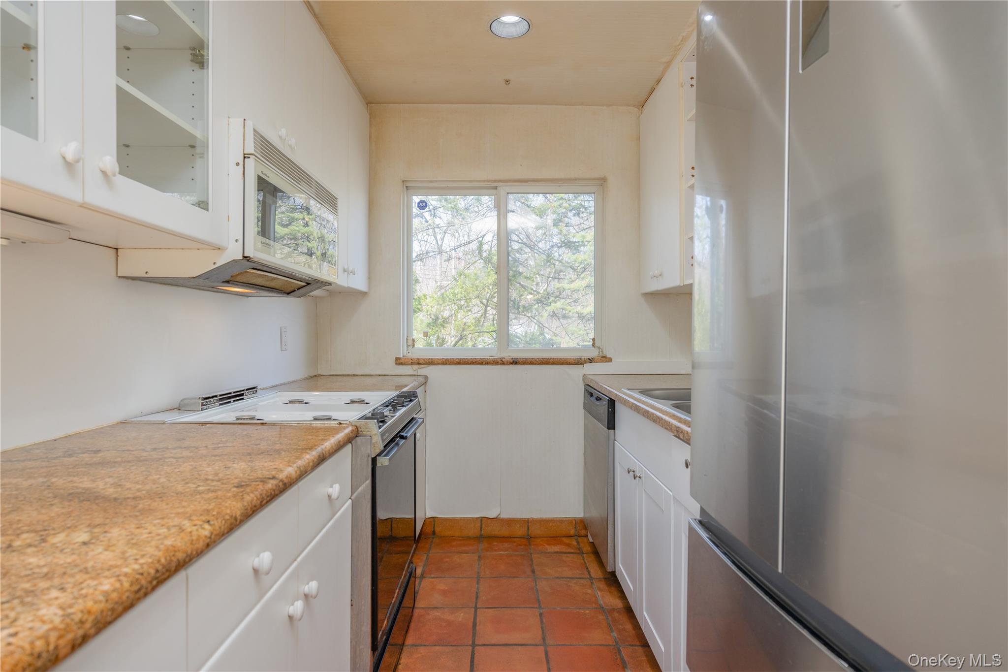 5410 Mosholu Avenue Property Photo 6