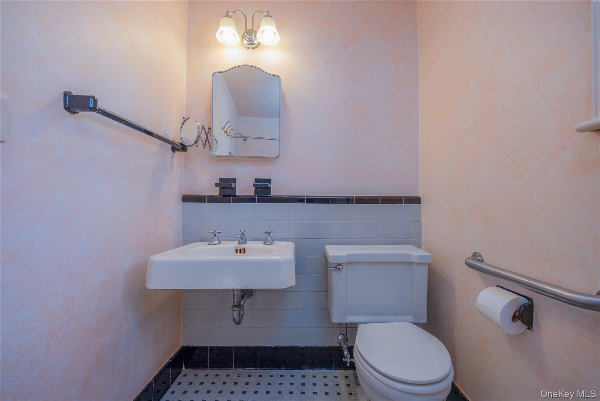 5410 Mosholu Avenue Property Photo 19