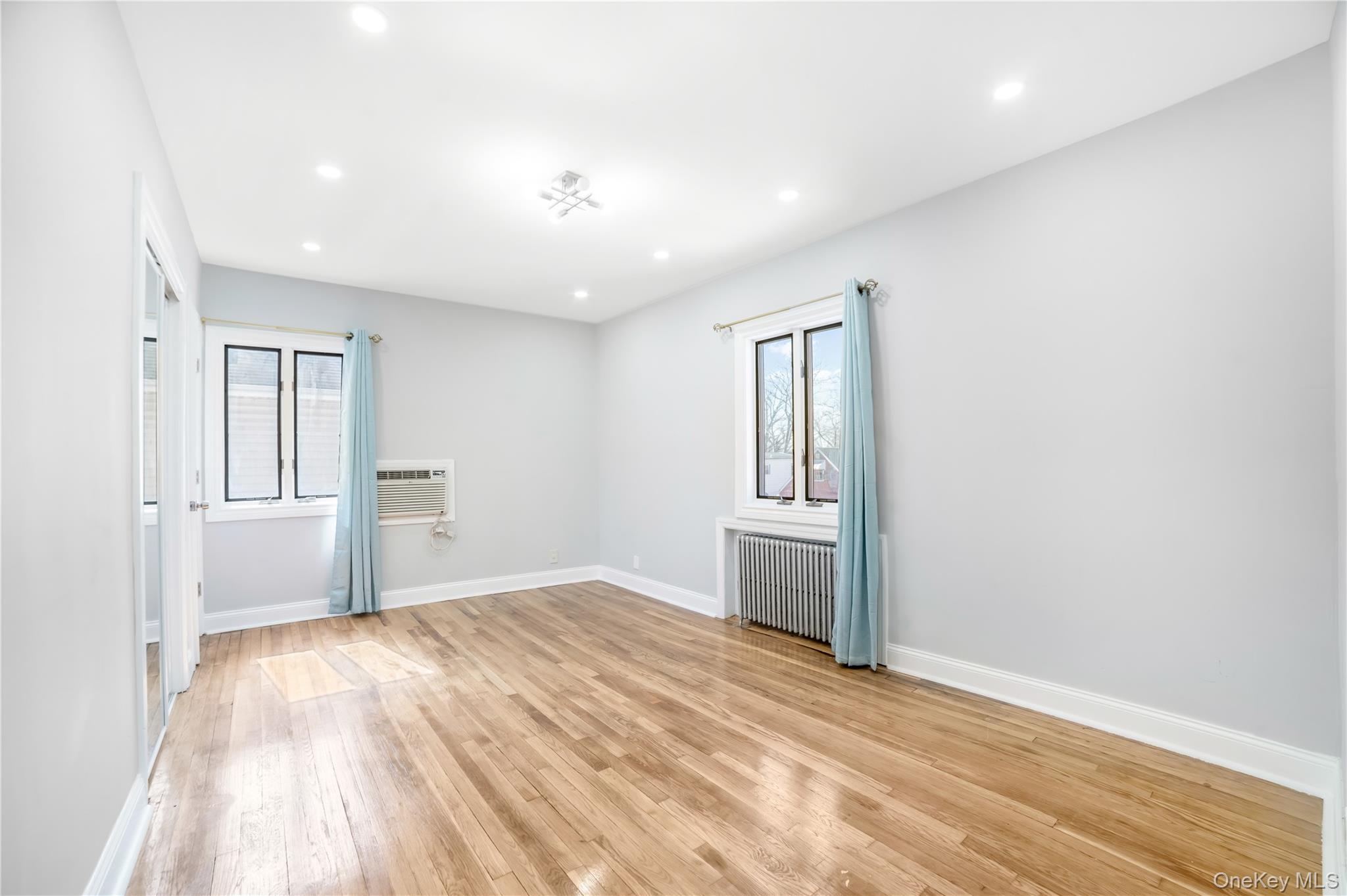 81-28 252nd Street Property Photo 13