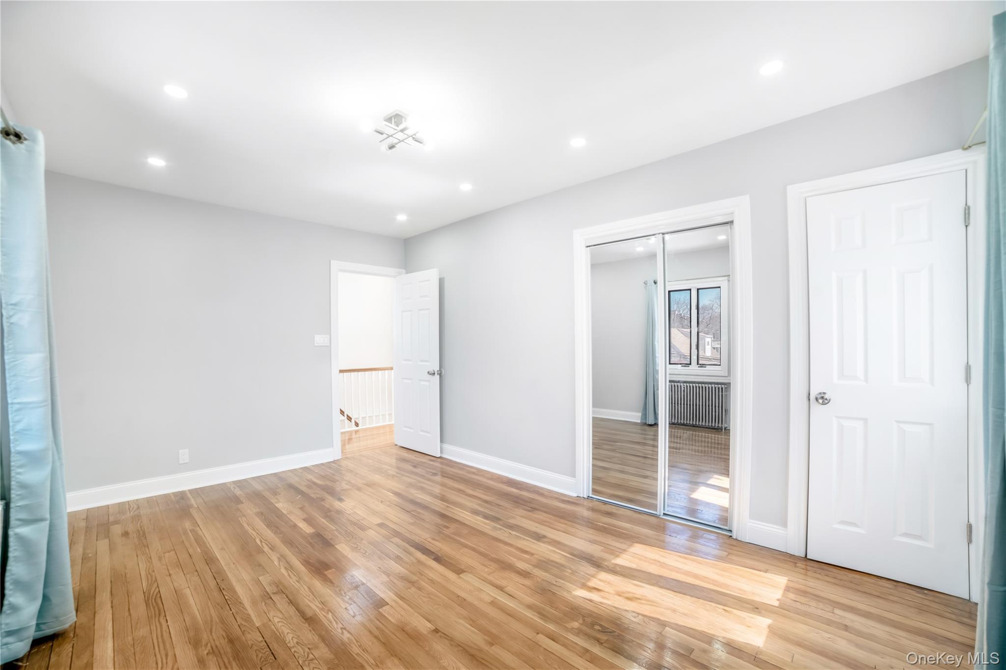 81-28 252nd Street Property Photo 14