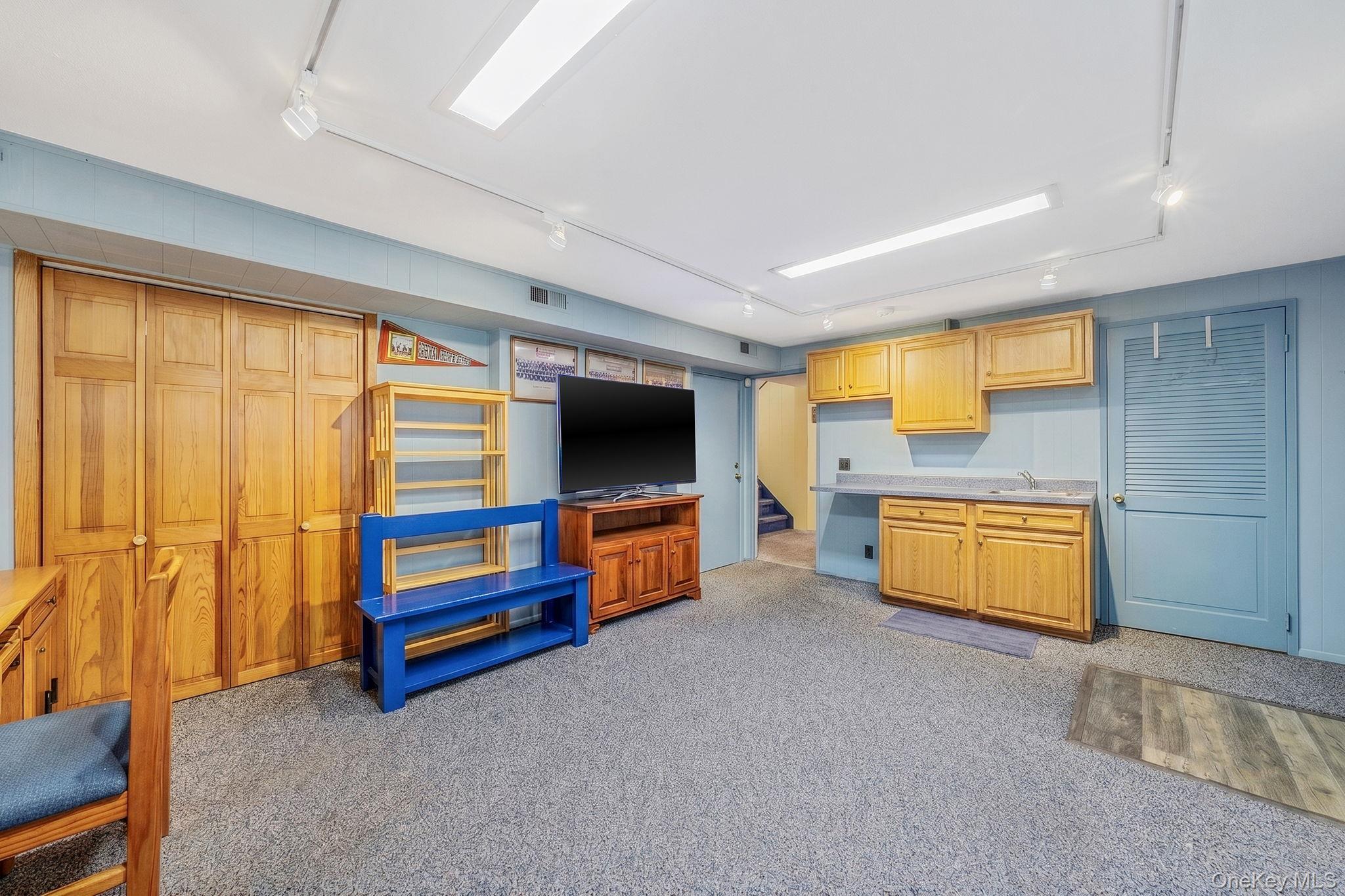212 Cedrus Avenue Property Photo 22