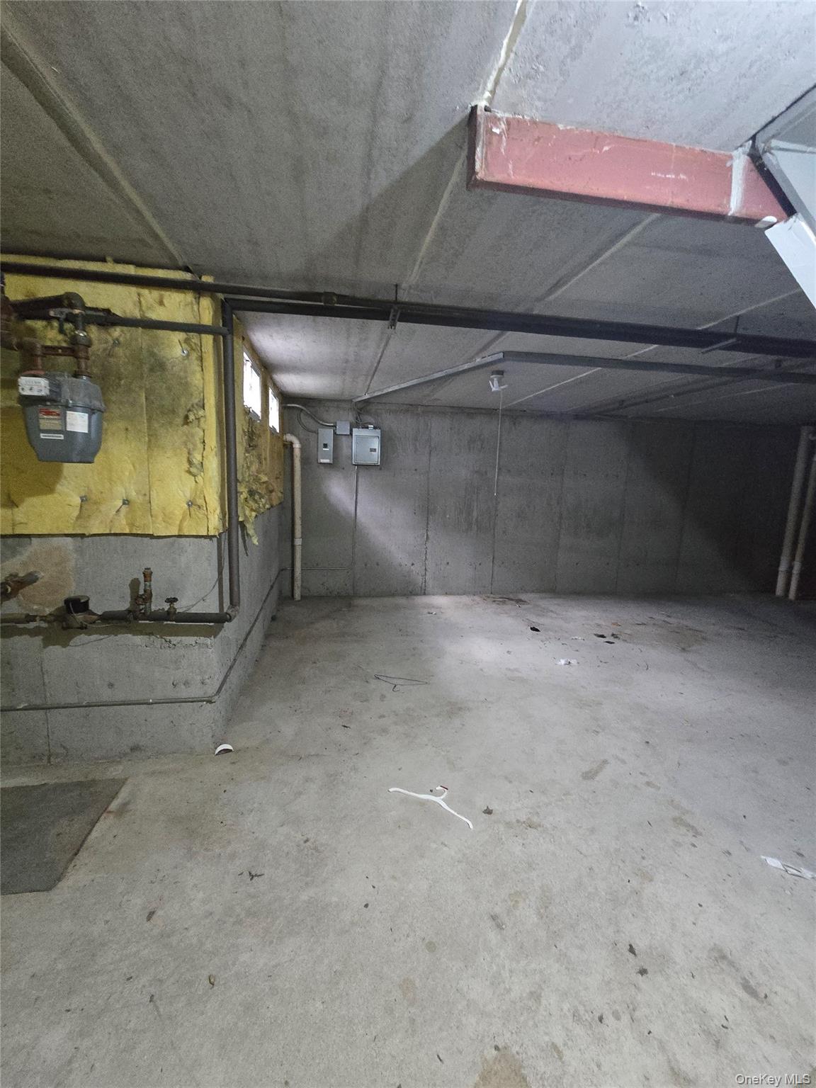 126 Grove Street Property Photo 4