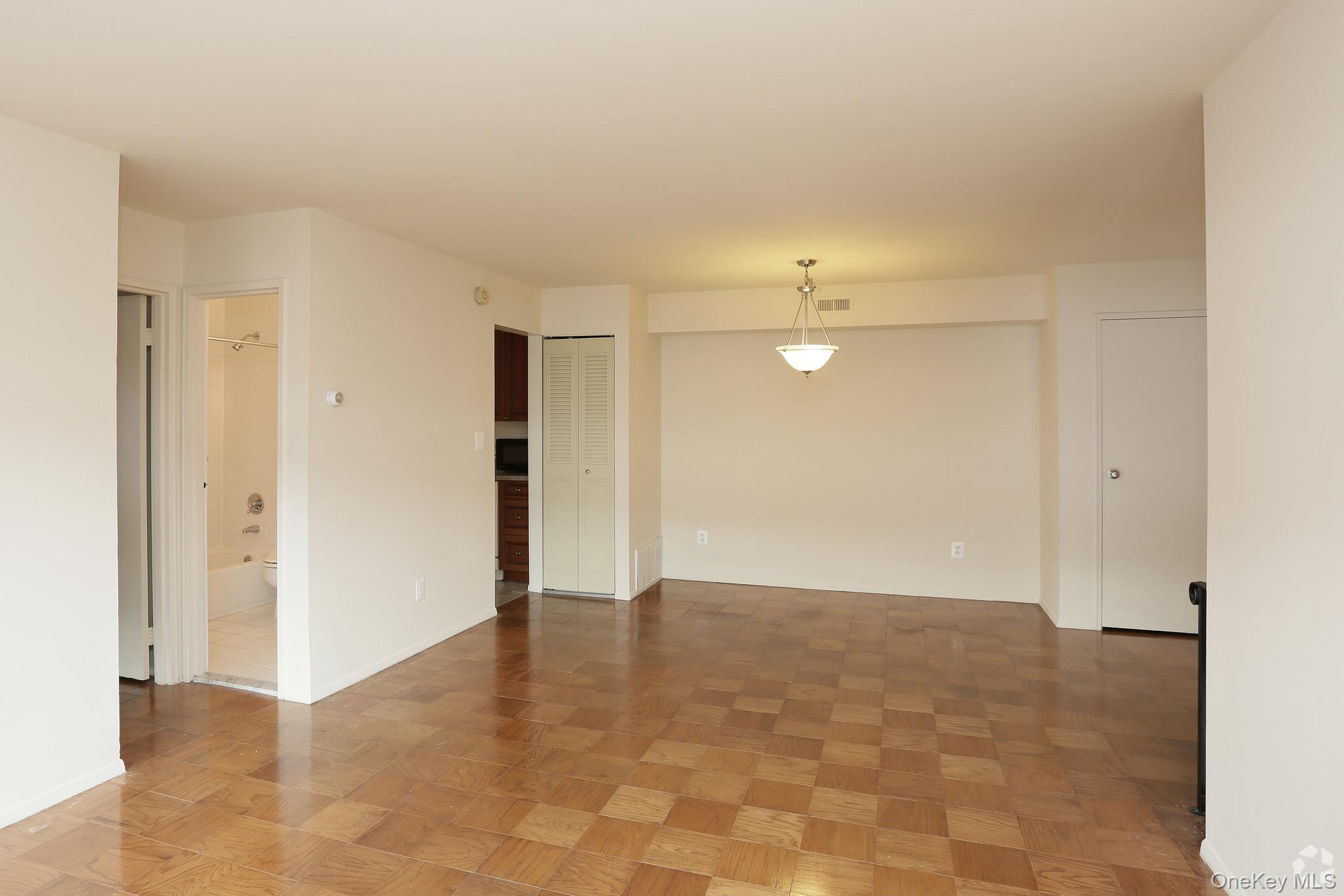 44 Route 25 A 405 Property Photo 4