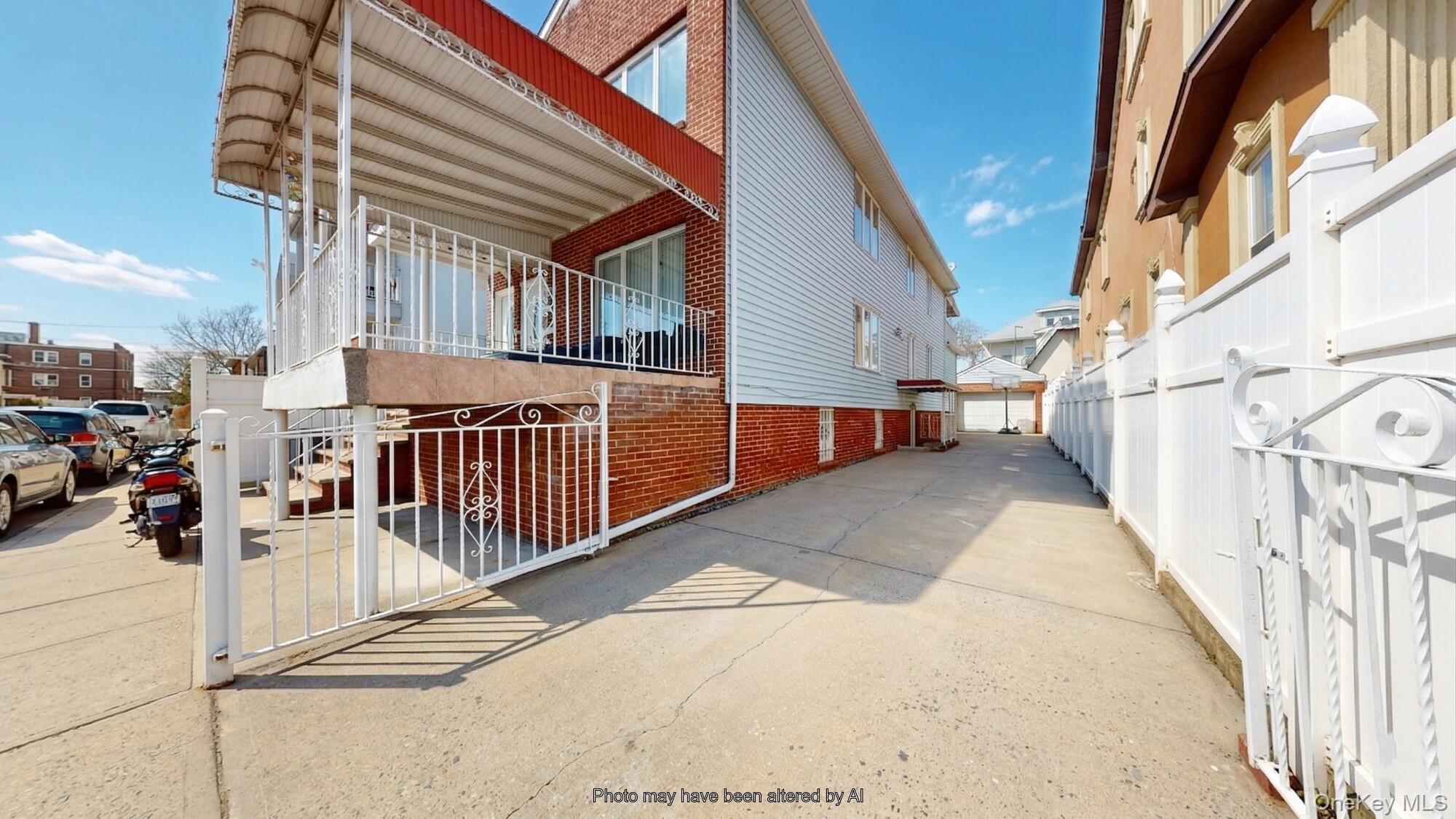 4205 Sea Gate Avenue Property Photo 3