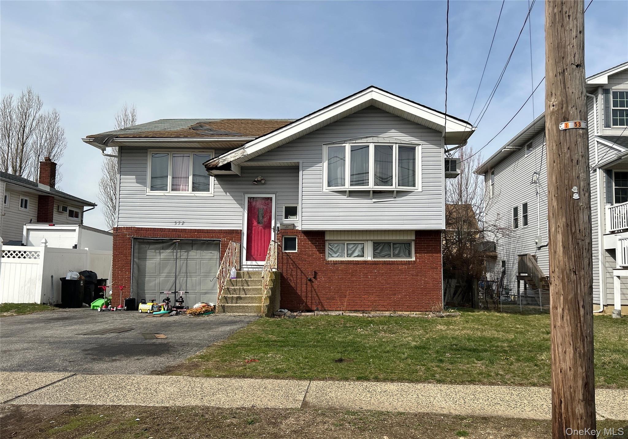 572 Miller Avenue Property Photo 1