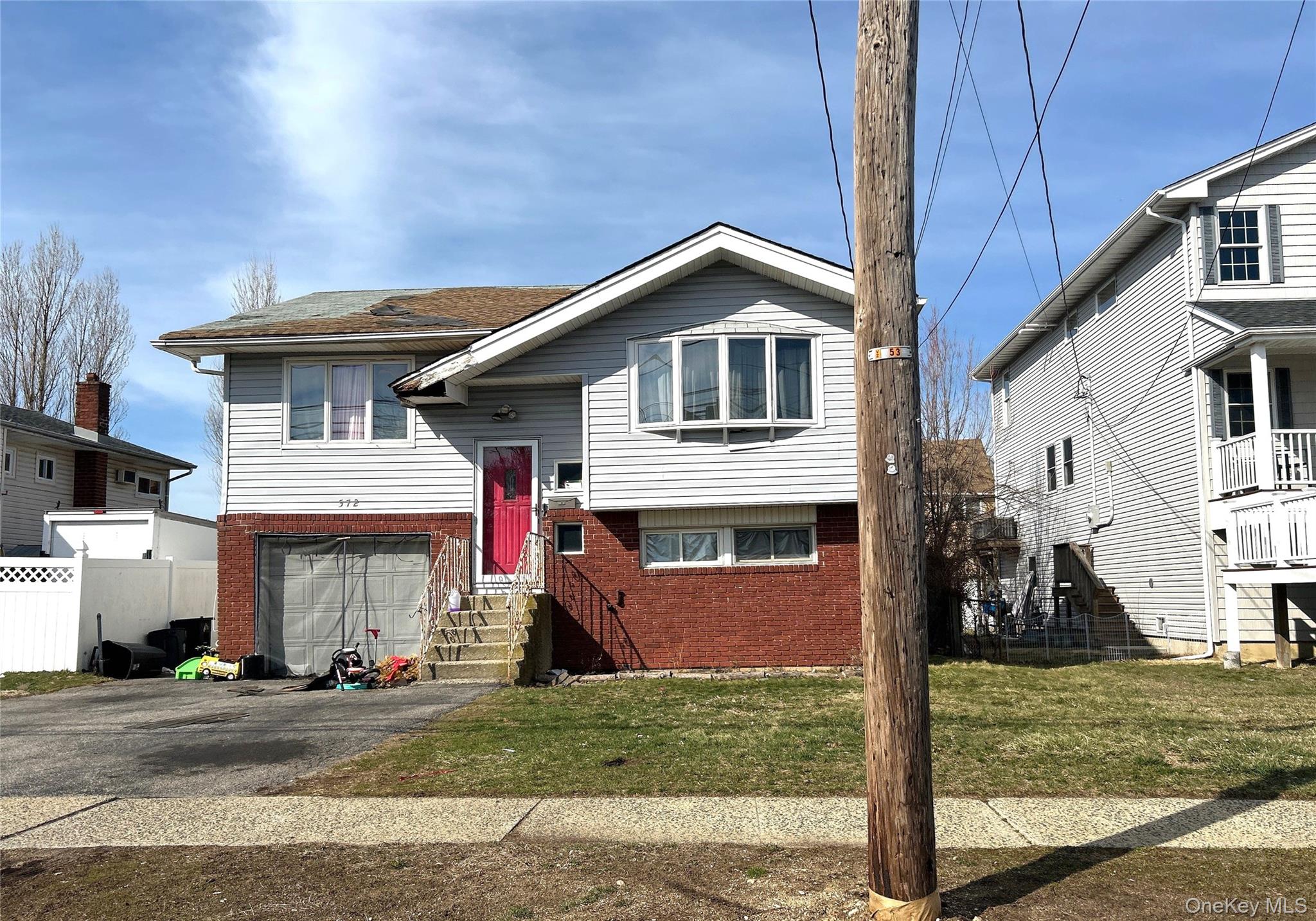 572 Miller Avenue Property Photo 2