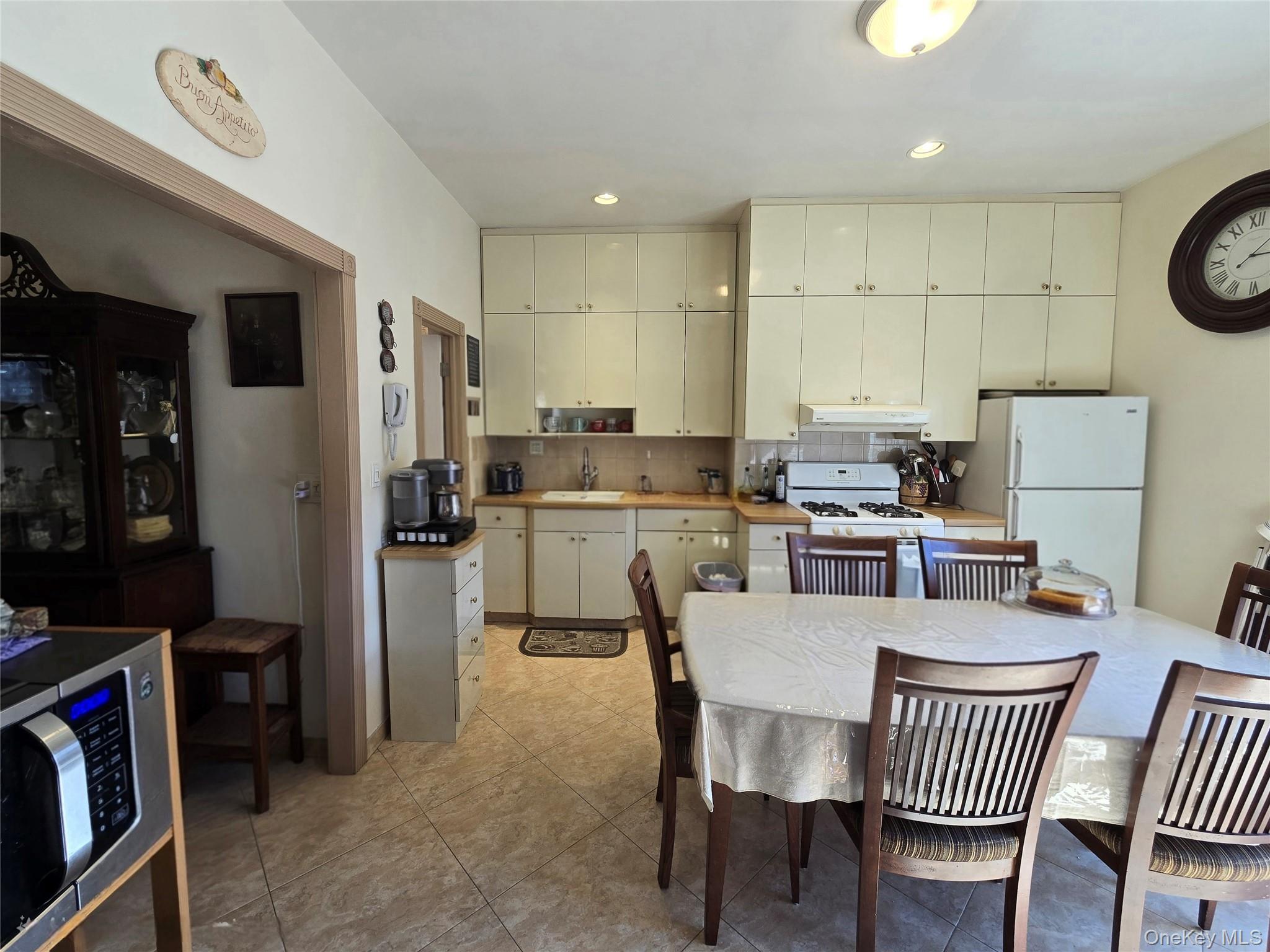 101-50 104th Street Property Photo 3