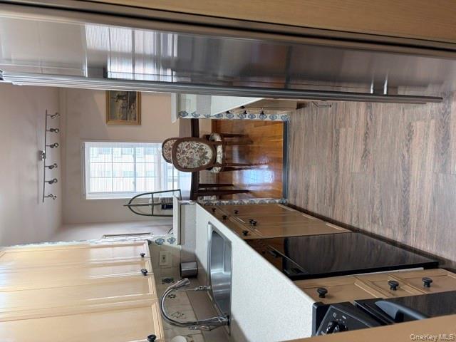 8429 153rd Avenue 3m Property Photo 4