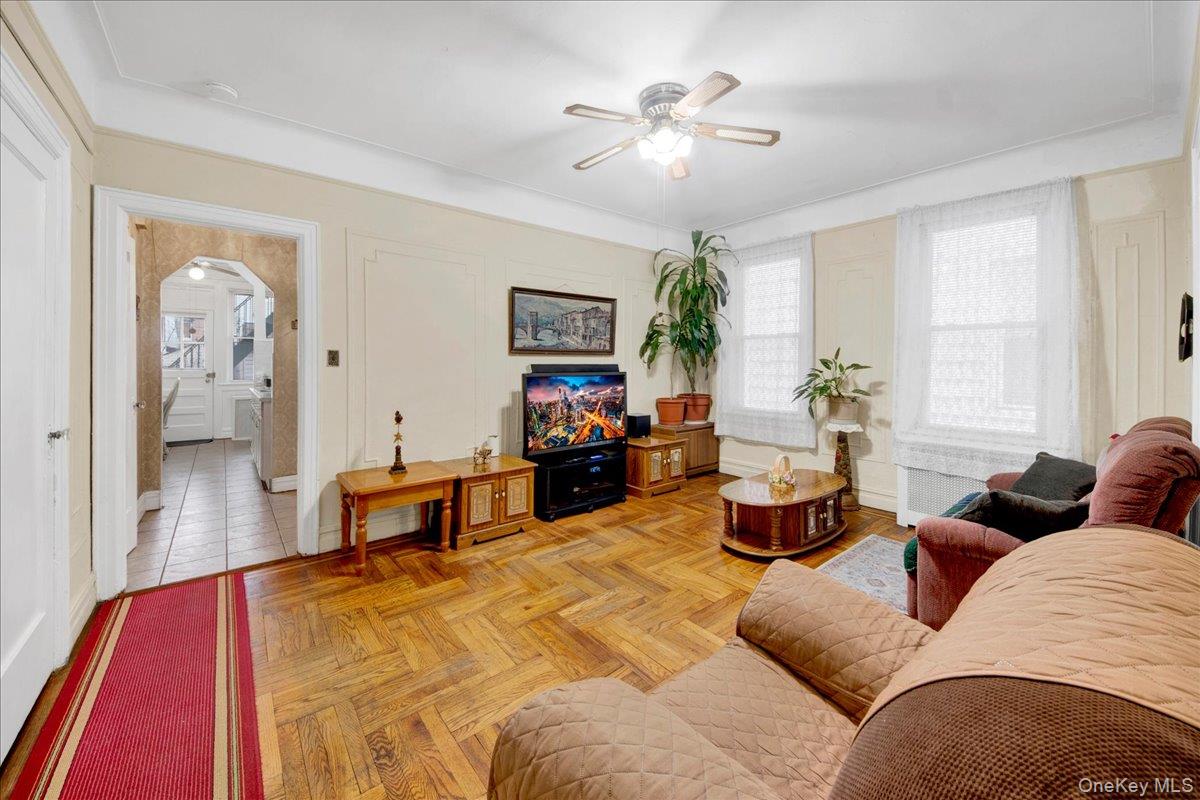 2925 Wellman Avenue Property Photo 9