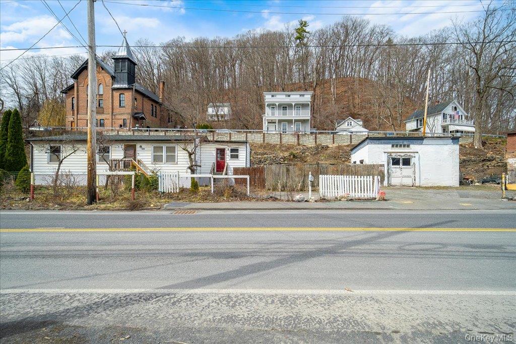 599 Abeel Street Property Photo 2