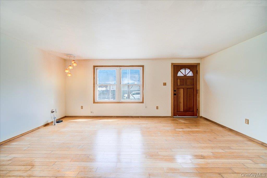 599 Abeel Street Property Photo 6
