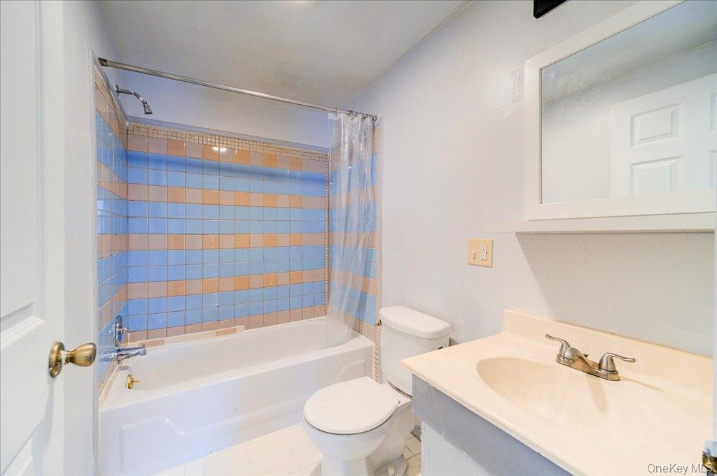 599 Abeel Street Property Photo 16