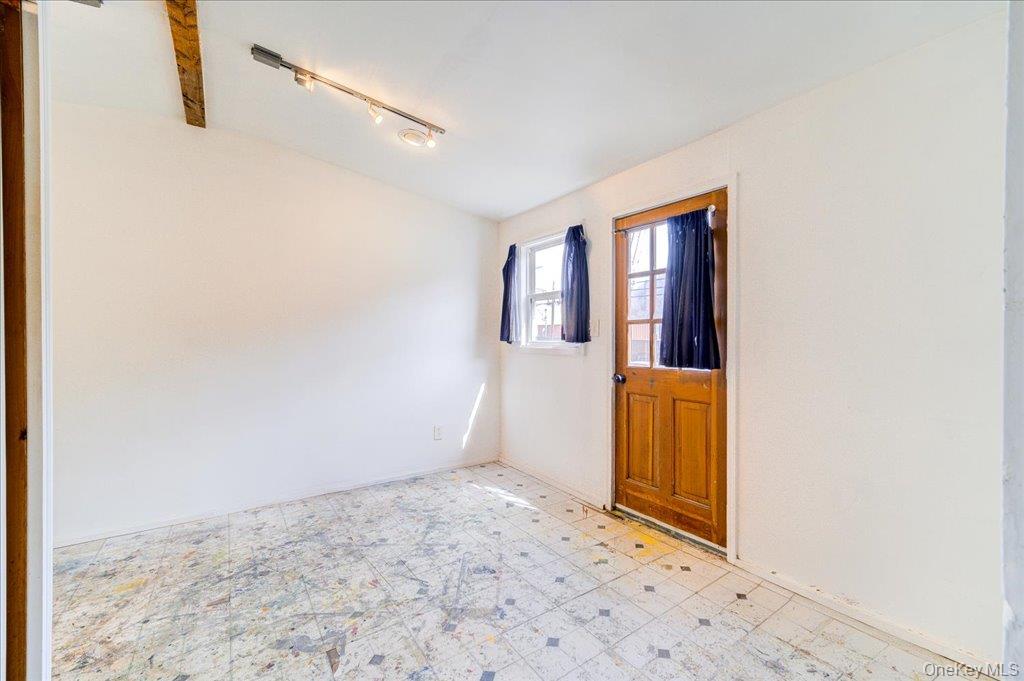 599 Abeel Street Property Photo 17