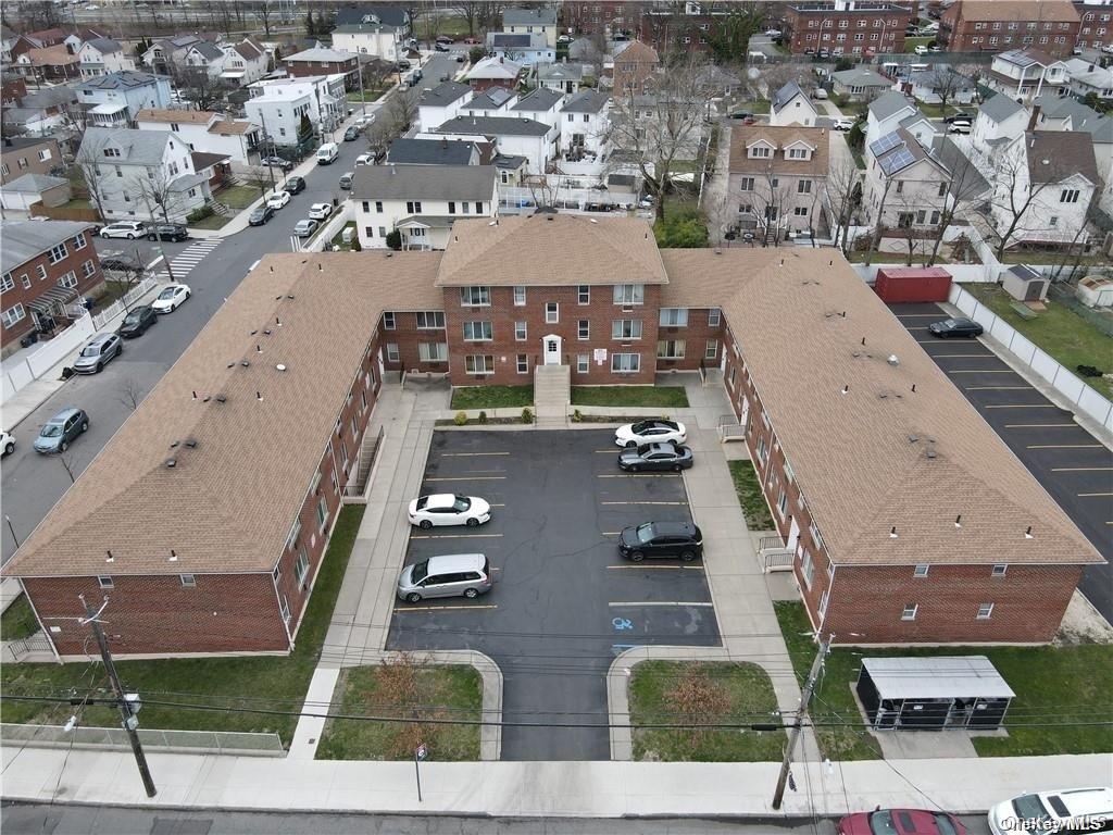 646-662 Port Richmond Avenue Property Photo 3