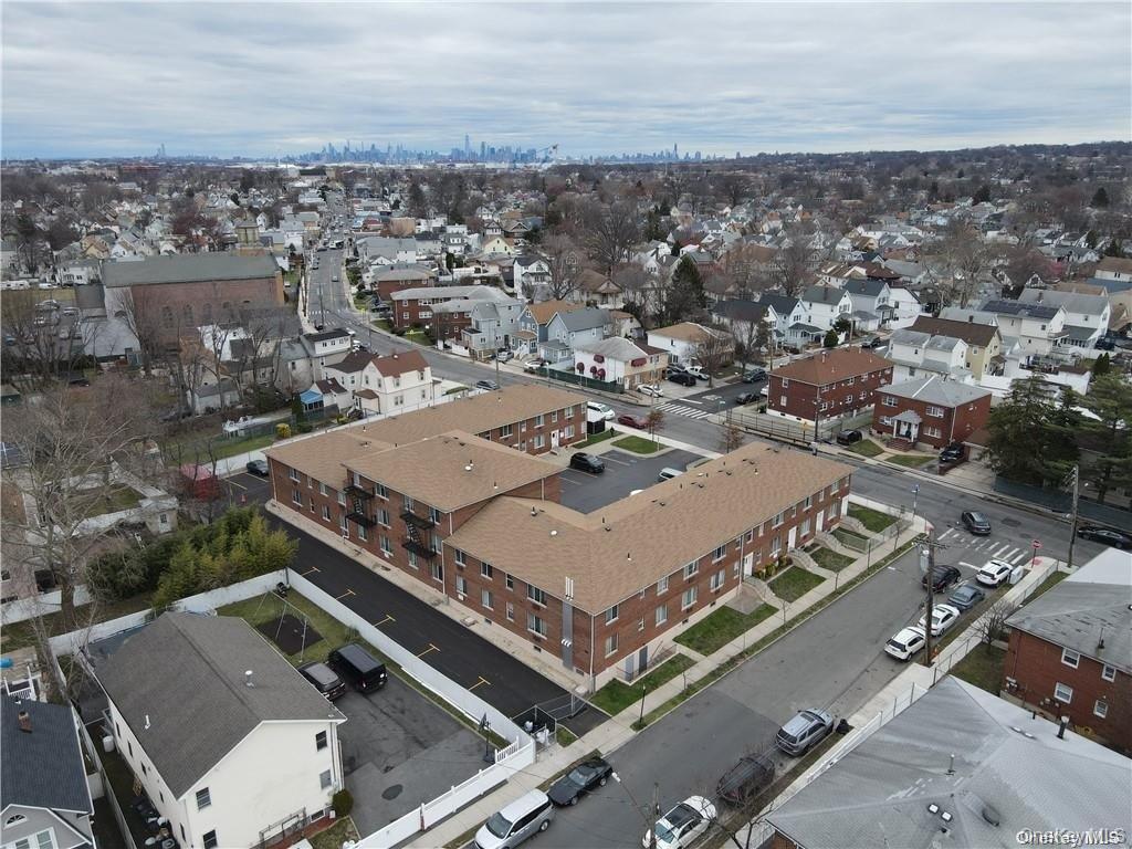 646-662 Port Richmond Avenue Property Photo 7