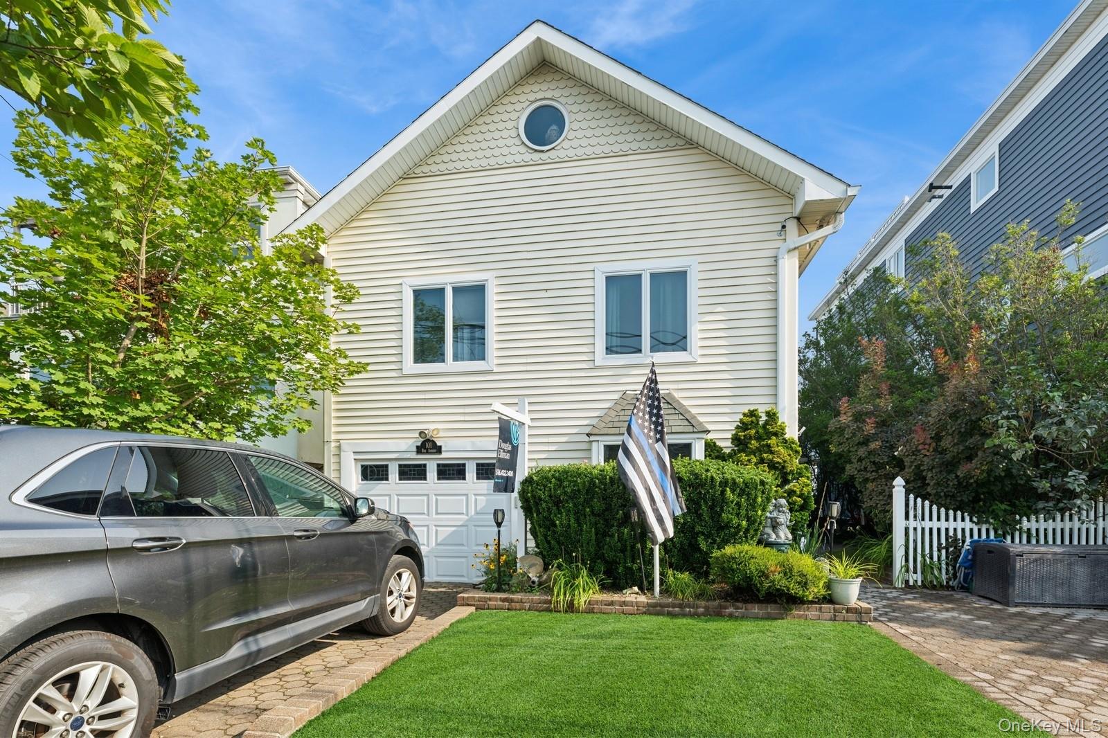101 Bay Street Property Photo 5