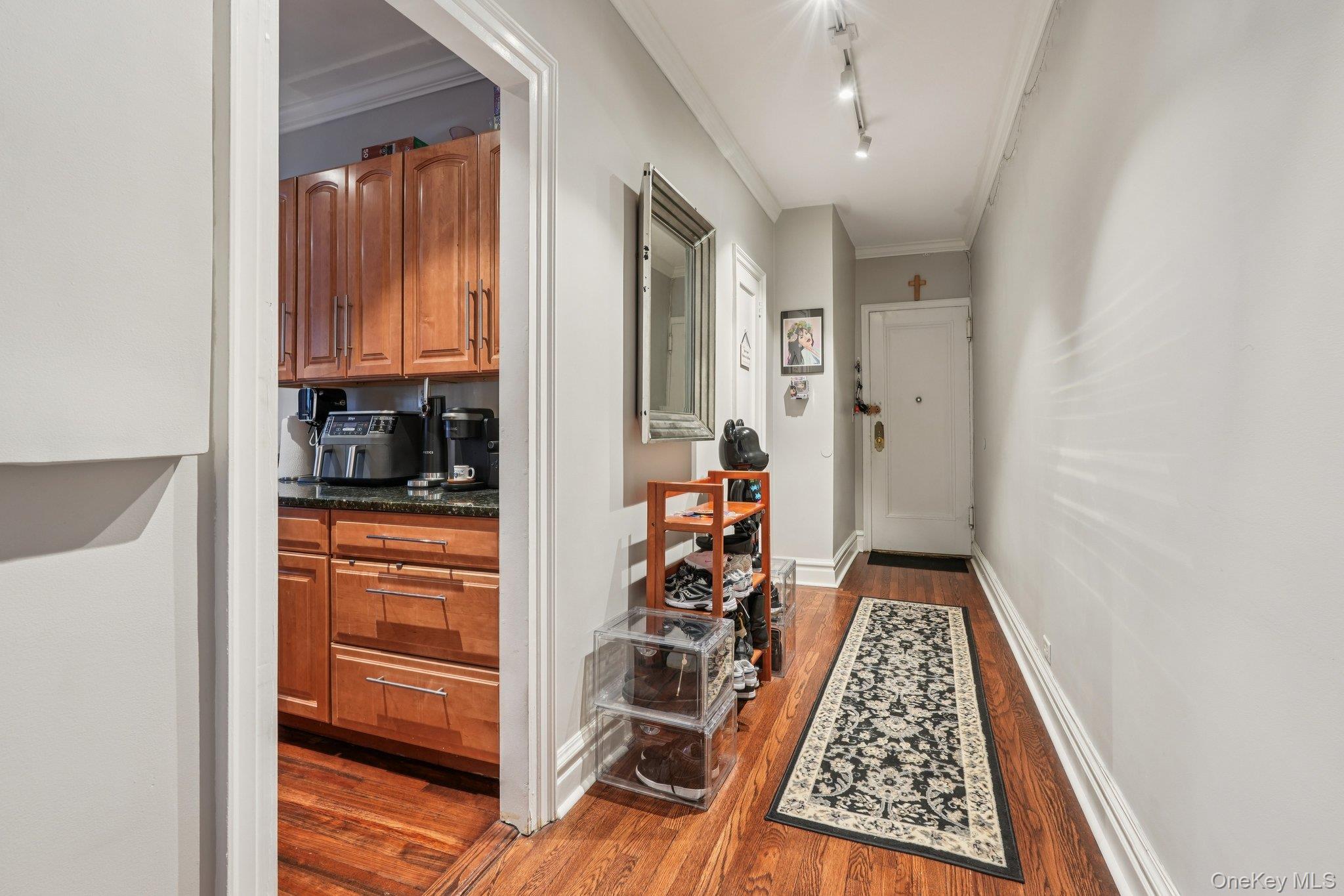 1468 Midland Avenue 2c Property Photo 7