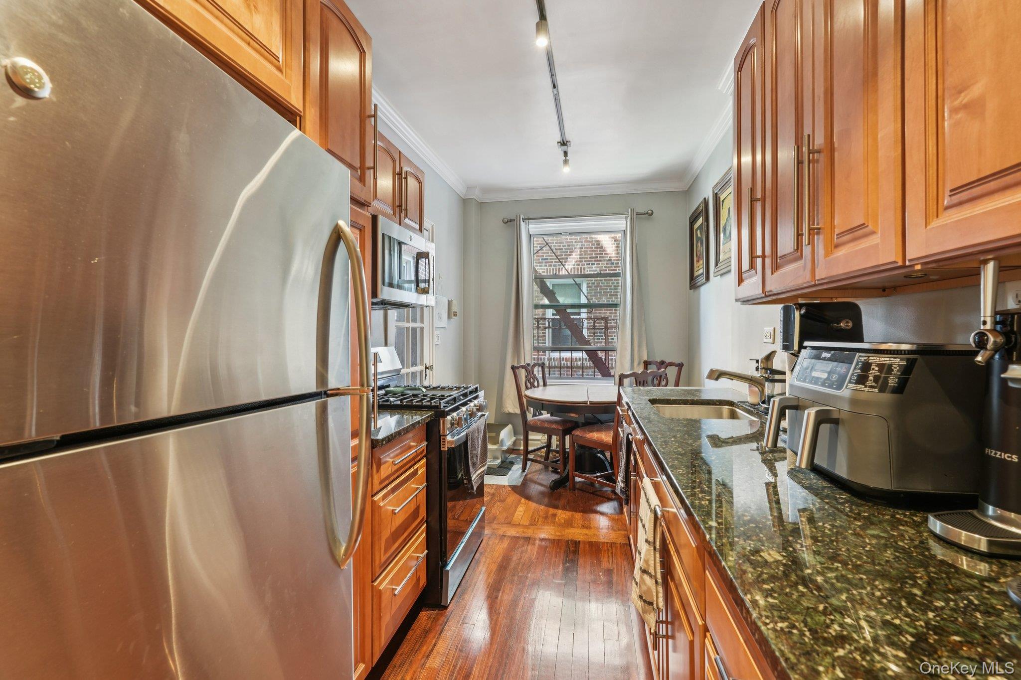 1468 Midland Avenue 2c Property Photo 14
