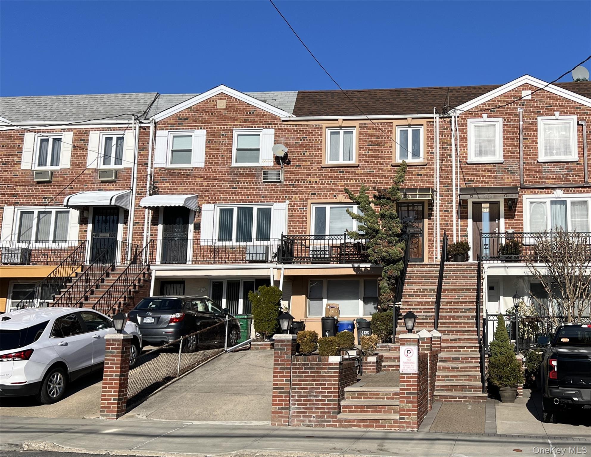 6135 64th Street Property Photo 2
