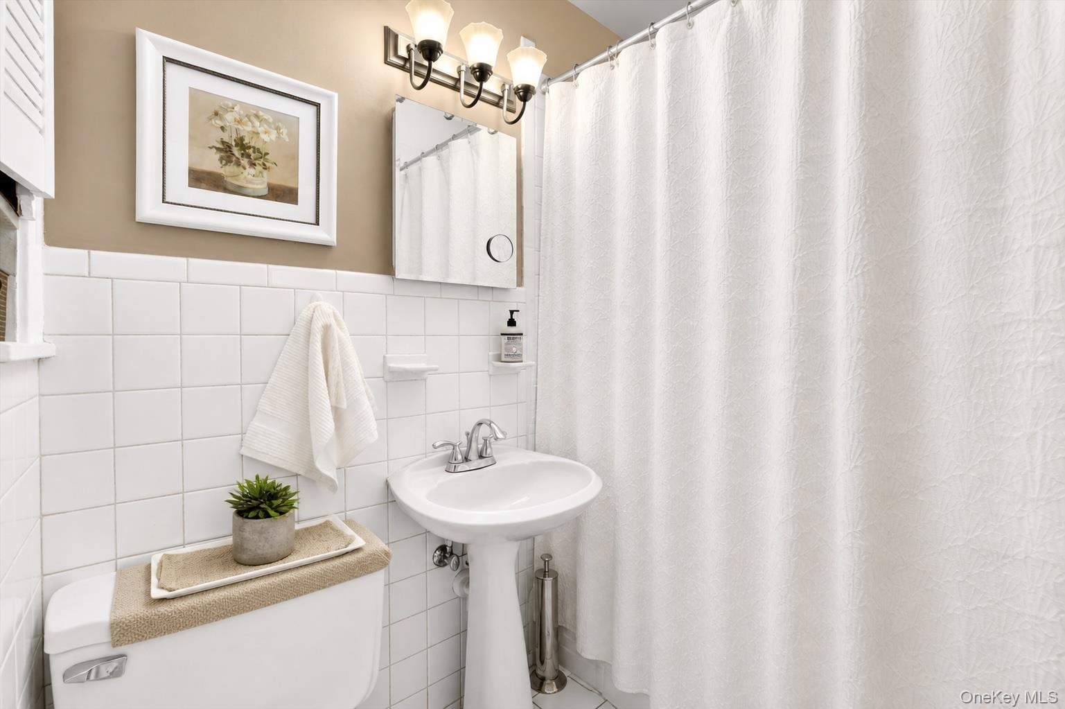 5 Cantitoe Road Property Photo 7