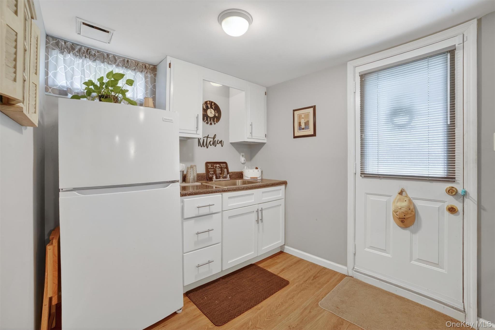 5 Cantitoe Road Property Photo 15
