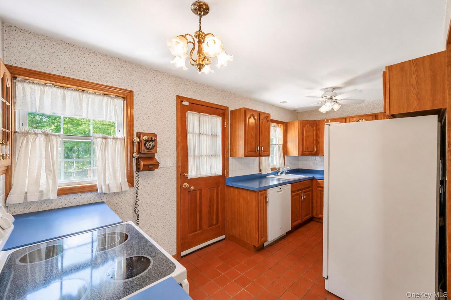 44 Maple Drive Property Photo 12