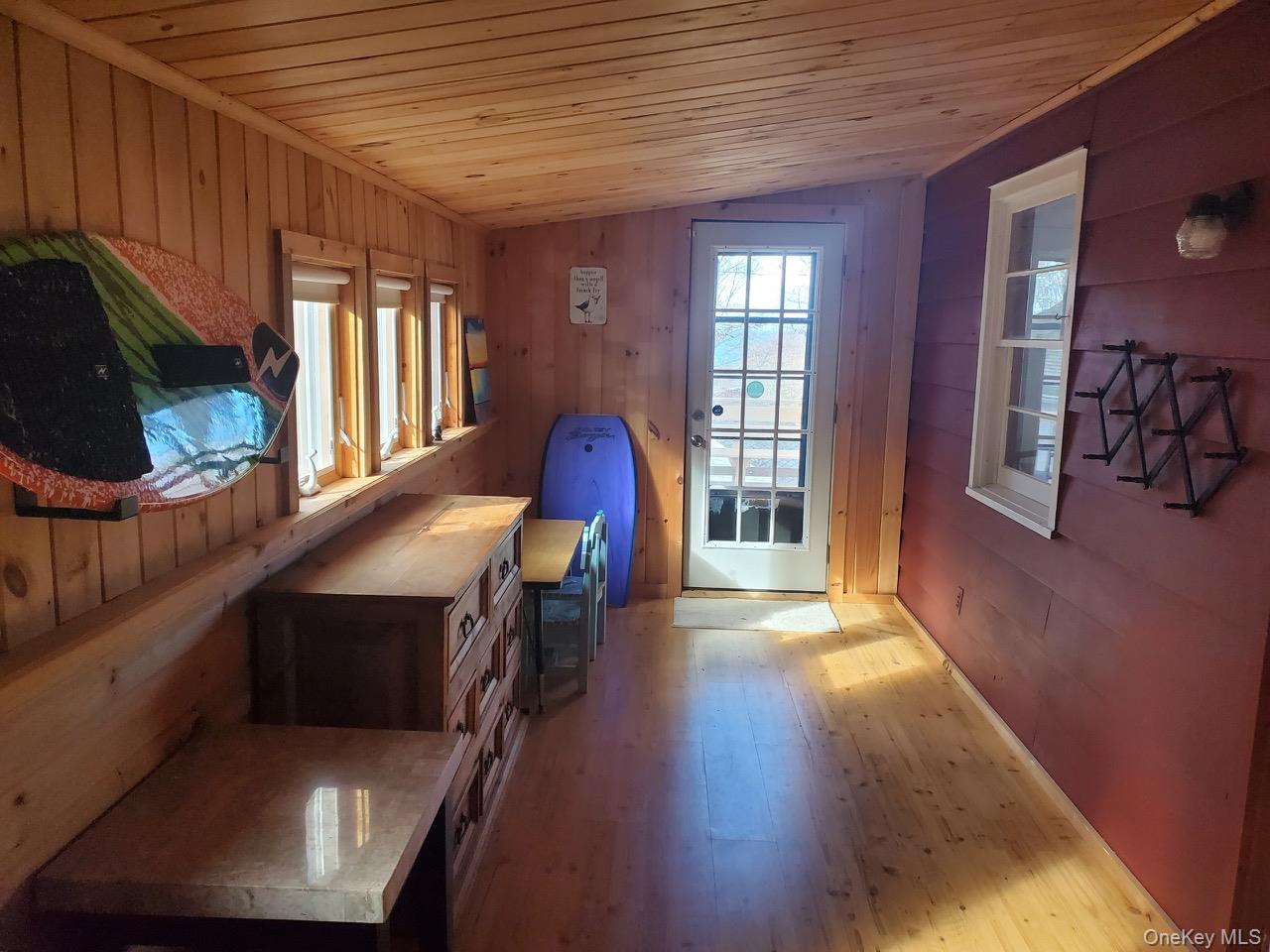 15 E Way Path Property Photo 2